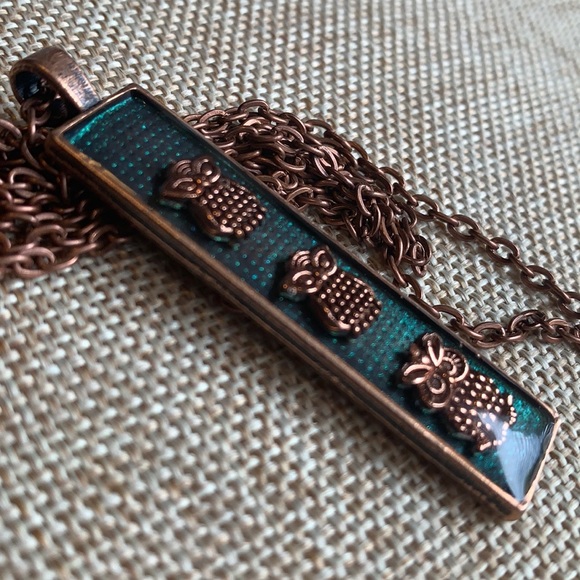 Twinsdesign Jewelry - Owls Resin Layered Copper Pendent Necklace